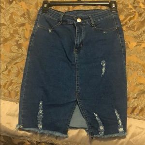 Tight fitted jean skirt